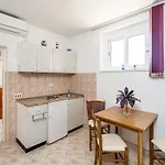 For 3 People Apartman
