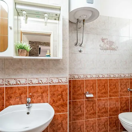 Apartment For 3 People Lumbarda