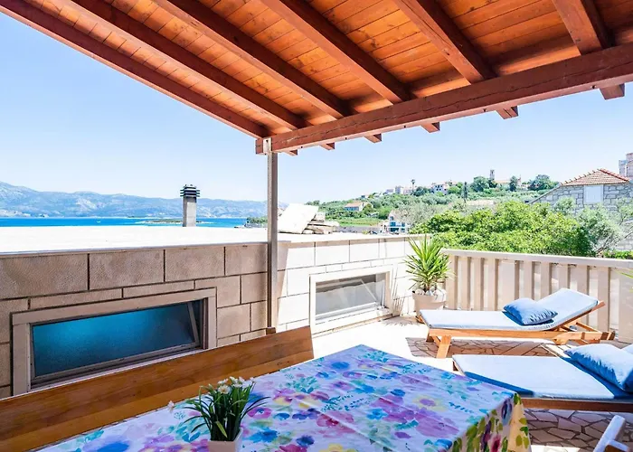 For 3 People 룸바르다